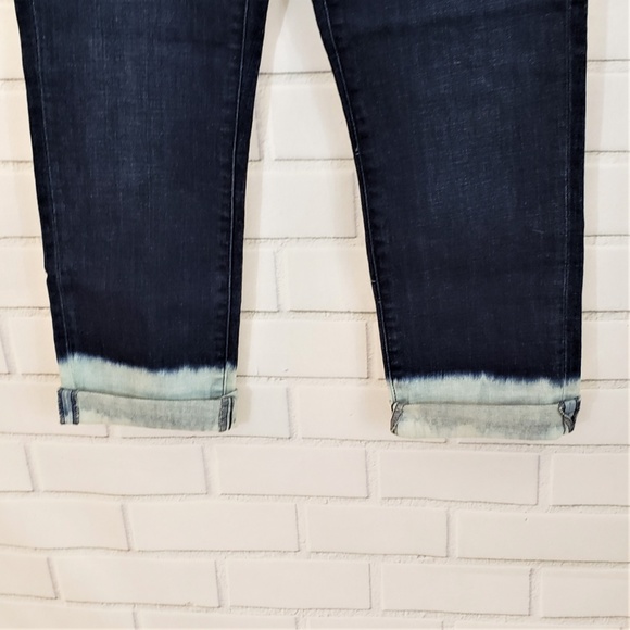 NWT TOMMY HILFIGER Straight Jean w/Acid Wash Cuff - Picture 3 of 6